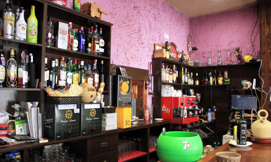 Imagen del interior del Bar La Carpintería